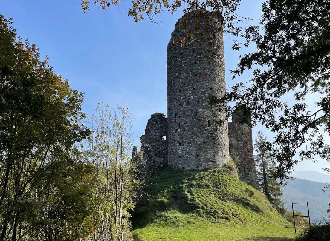 Castello di Borgo Fornari, Italy